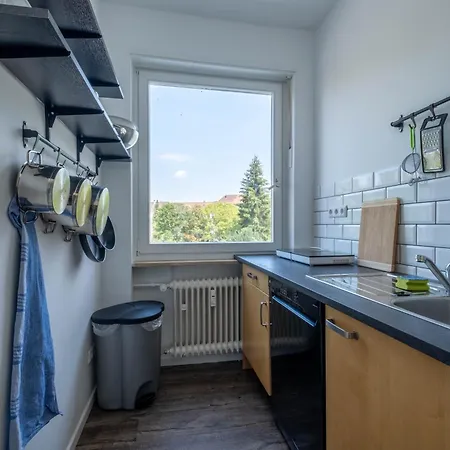 Spacious Flat 2nd Floor Near Station 公寓