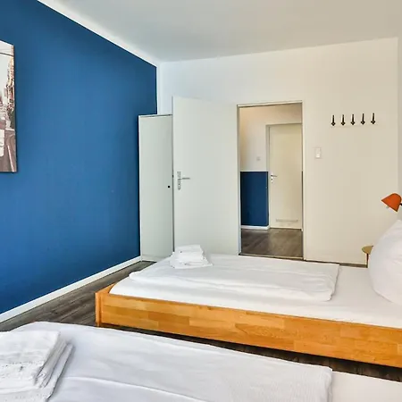 Spacious Flat 2nd Floor Near Station Apartamento Karlsruhe
