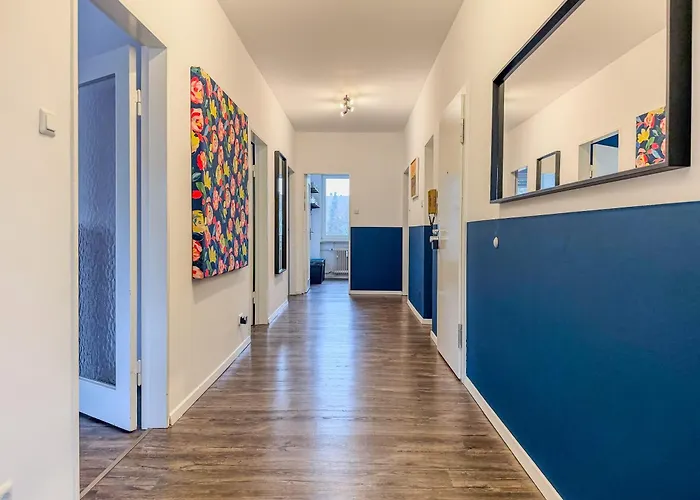 Spacious Flat 2nd Floor Near Station *